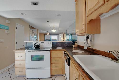 White Sands Bay Front Pensacola Condo