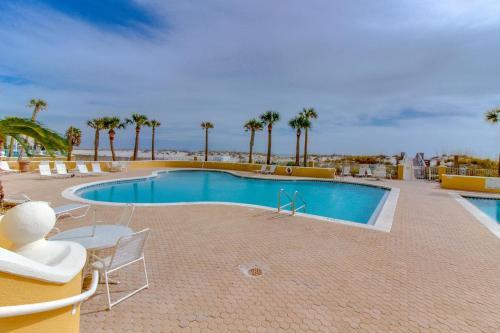 Beachy Beaut At Emerald Isle