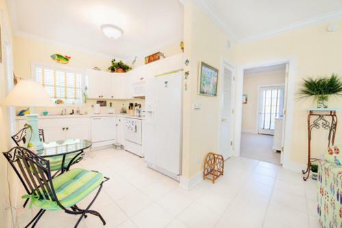 Apartamento Purple Parrot 37cd Condo