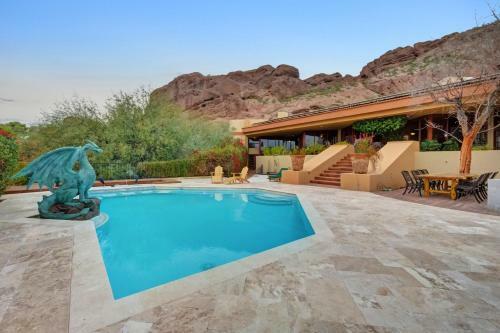 Apartamento 100% Solar - Frank Lloyd Wright Beauty On Camelback Mountain