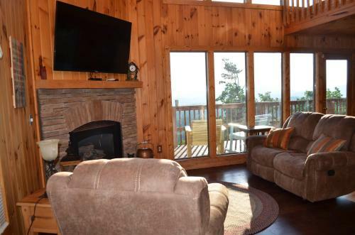 A Grand View From Above #225 - Two Bedroom Cabin