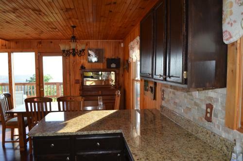 A Grand View From Above #225 - Two Bedroom Cabin