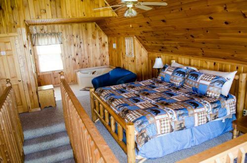 A Grand View From Above #225 - Two Bedroom Cabin