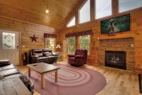Serenity Now #370 - Three Bedroom Cabin