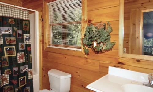 Buddy Bear #249 - Two Bedroom Cabin