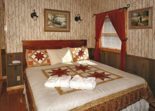 Romantic Hideaway #126 - One Bedroom Cabin