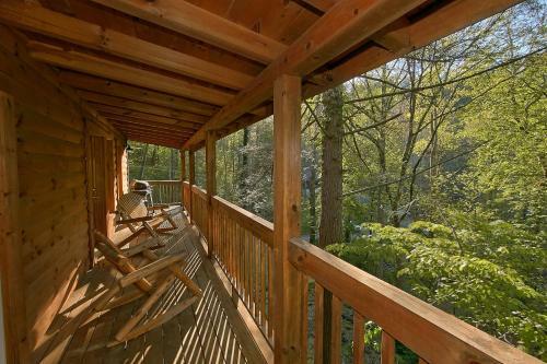 Whispering Waters #208 - Two Bedroom Cabin