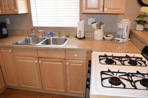 345 Hinds Two-bedroom Holiday Home