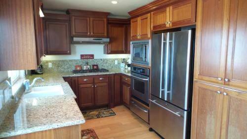 271 Wadsworth Two-bedroom Apartment