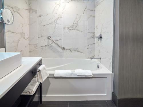 Sandman Signature Plano-frisco Hotel
