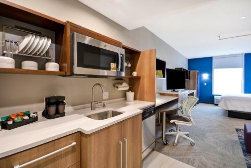 Hotel Home2 Suites Plano Legacy West