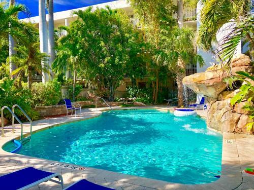 Hotel Riverside Apartments By The Beach
