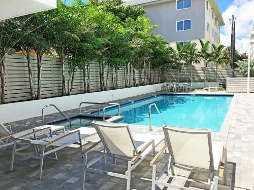Apartamento 1339 Ocean Boulevard Condo Unit #14b