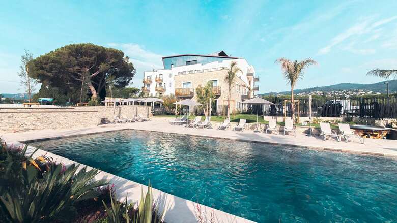 Hotel Ilot Du Golf, Bw Premier Collection