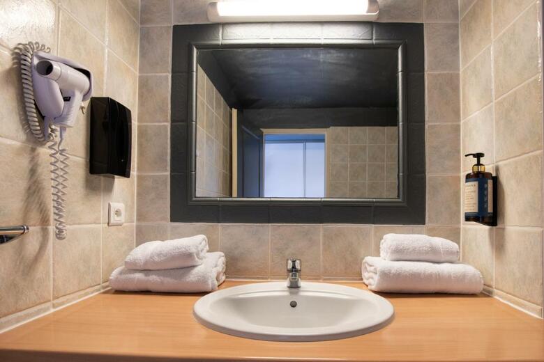 Hotel H�tel-restaurant La Goutte D'eau