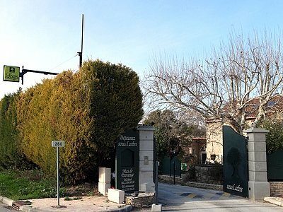 Hotel D�jeunez Sous L'arbre