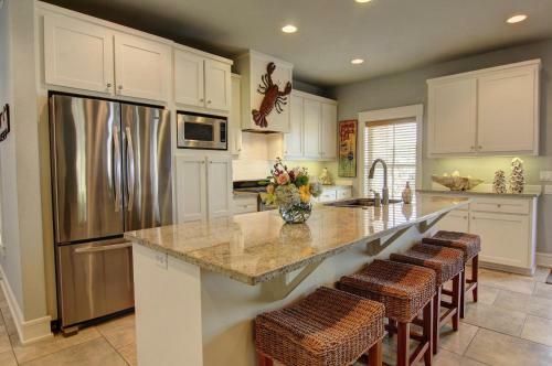 Cinnamon Shore- Grey Mist 123 St