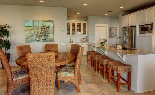 Cinnamon Shore- Grey Mist 123 St