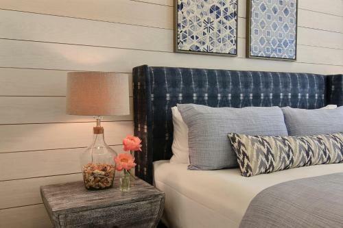 Cinnamon Shore- Coast Awhile 310 Gr