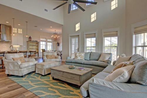 Cinnamon Shore- Seaside Dream 157 Se