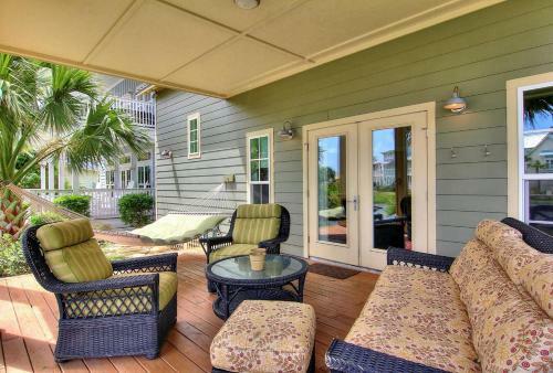 Cinnamon Shore- The Sunflower 163 Be