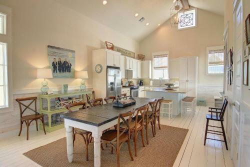 Cinnamon Shore- Beach Music 126 Fi