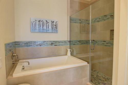 Cinnamon Shore- Beach Music 126 Fi