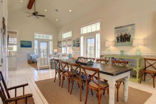 Cinnamon Shore- Beach Music 126 Fi