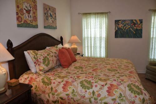 211 Blue Heron - Three Bedroom Townhome