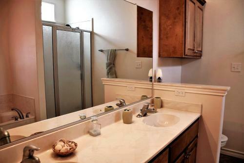 211 Blue Heron - Three Bedroom Townhome