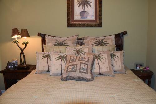 Kosta's Kasa - Three Bedroom Townhome