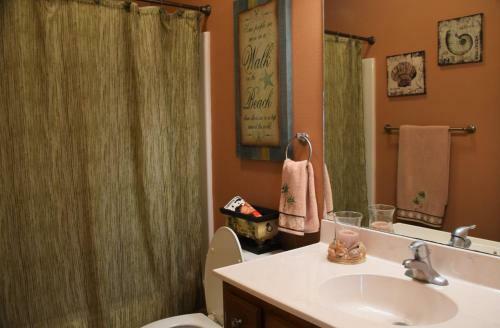 Kosta's Kasa - Three Bedroom Townhome