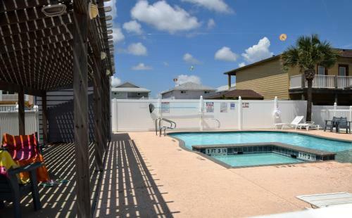 Kosta's Kasa - Three Bedroom Townhome