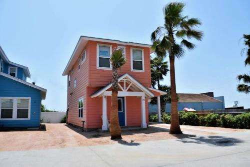 17 Royal Palms - Three Bedroom Home