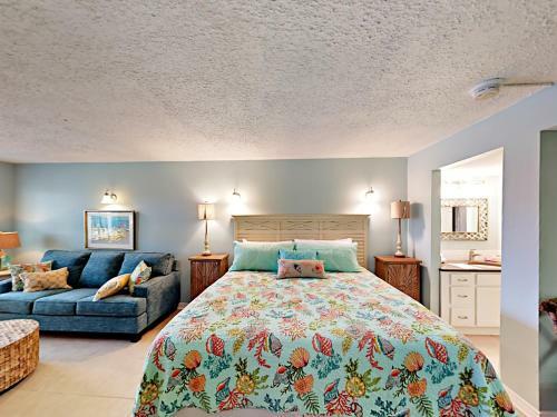 Apartamento 111 Sea Breeze - One Bedroom Condo