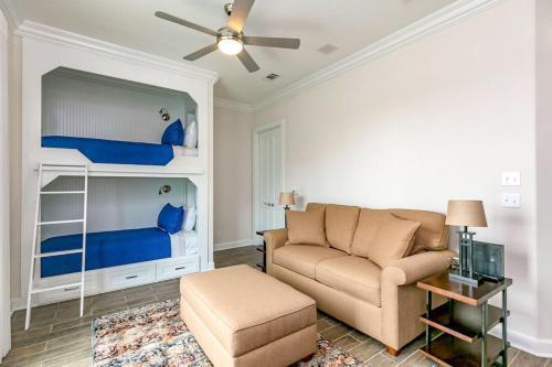 Apartamento 137 Palmilla Circle Condo Unit 303