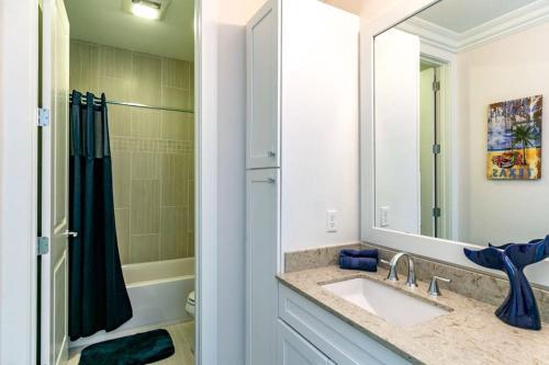 Apartamento 137 Palmilla Circle Condo Unit 303