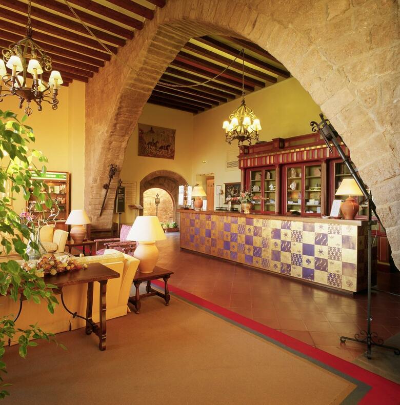 Hotel Parador Cardona