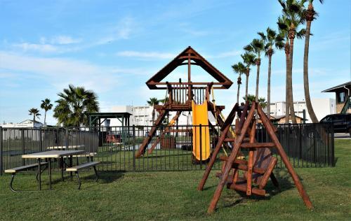 #47 Sea Isle Village (beach House)