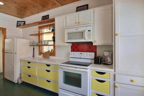 Goin' Coastal House 25vw Home