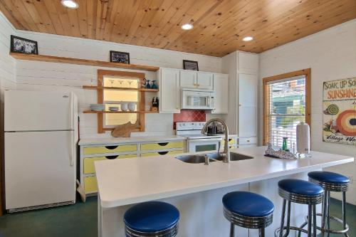 Goin' Coastal House 25vw Home