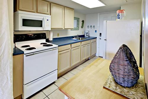 Apartamento 124 Sea Breeze - Island Time Condo