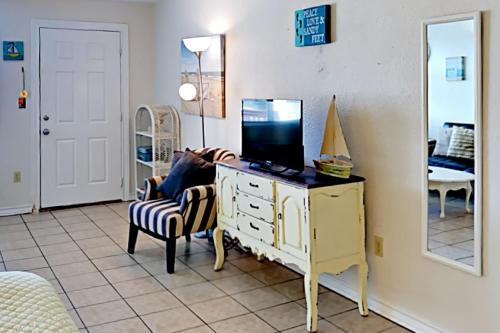 Apartamento 124 Sea Breeze - Island Time Condo