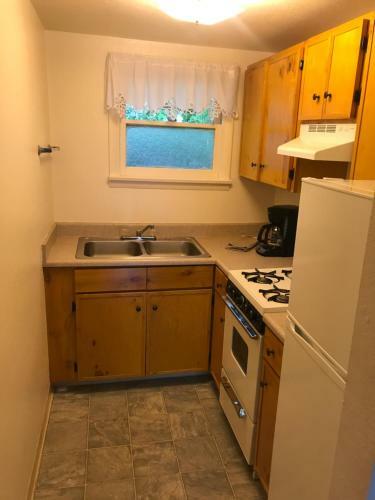 Gordon James Motel
