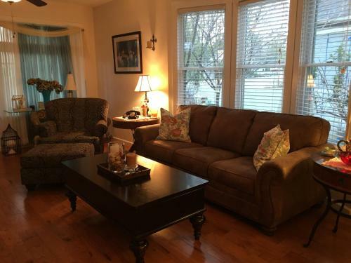 Virginia St. Dollhouse