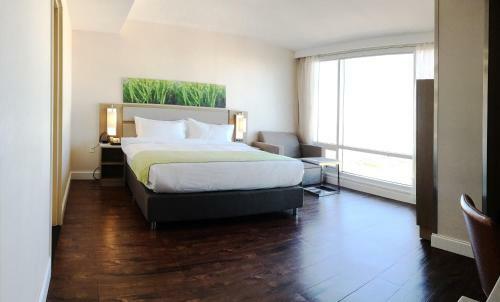 Hotel Wyndham Garden Fresh Meadows Flushing