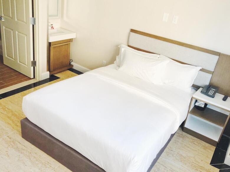 Mayflower Boutique Hotel