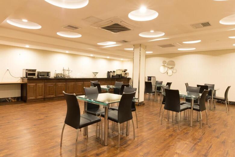 Mayflower Boutique Hotel