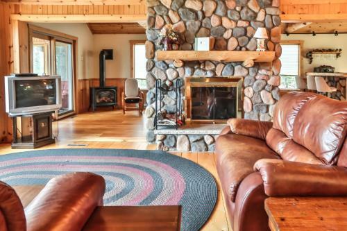 Found Paradise 2 - Hiller Vacation Homes