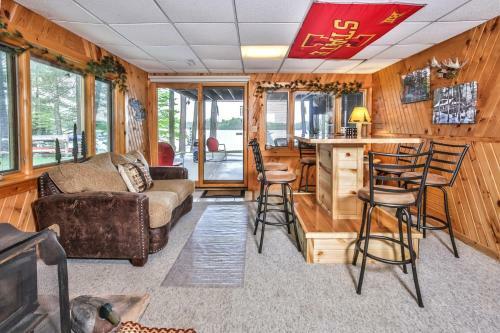 East Bay Hideaway-hiller Vacation Homes Home